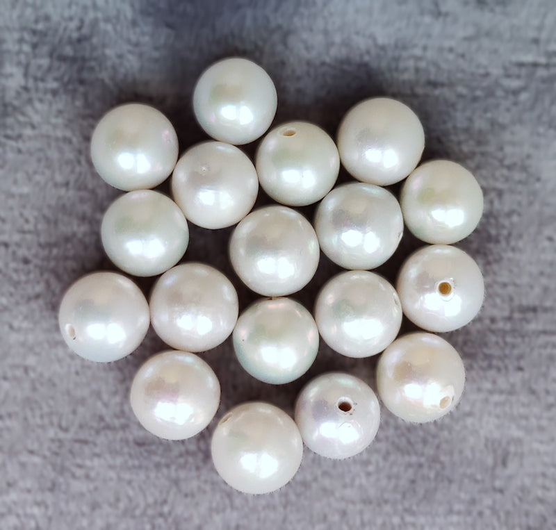 1x Half-drilled White Near Round Freshwater Pearls AK  for Jewellery Making AA
