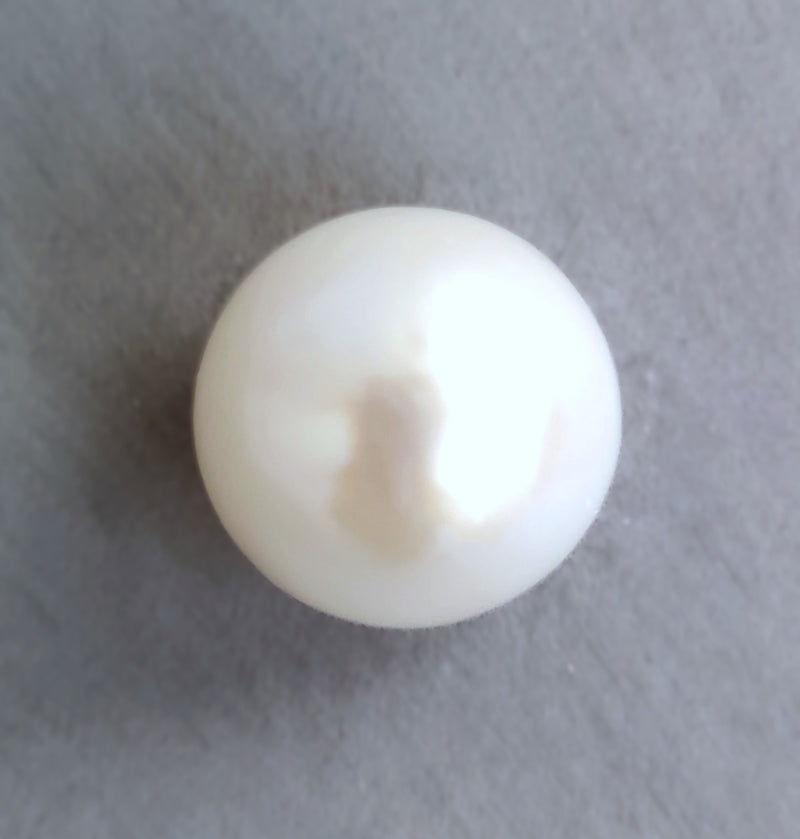 1x Half-drilled White Near Round Freshwater Pearls AK  for Jewellery Making AA