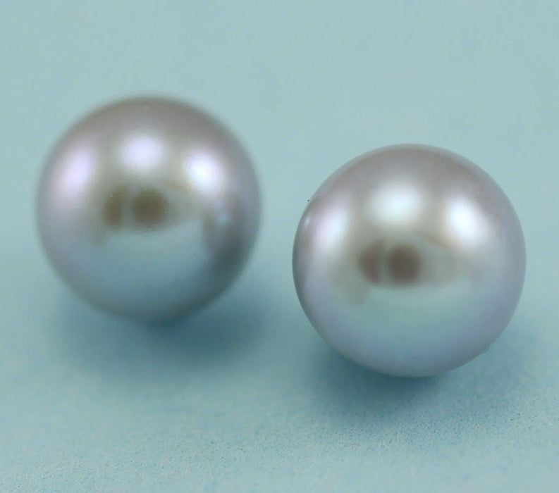 2x Silver Grey Half-drilled Round Freshwater Pearls AAA 7mm for Jewellery Making