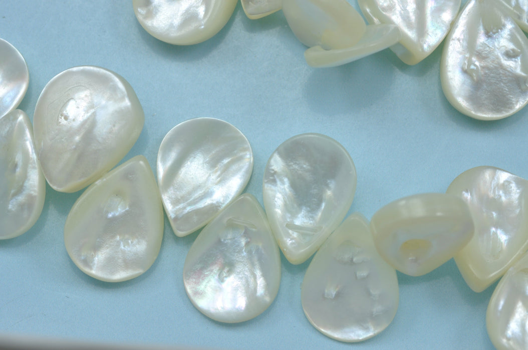 Ivory White Flat Teardrop Head-drilled Sea Shell Mother of Pearl Beads for Craft